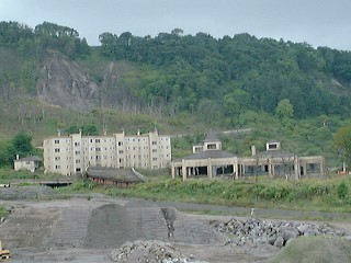 廃墟